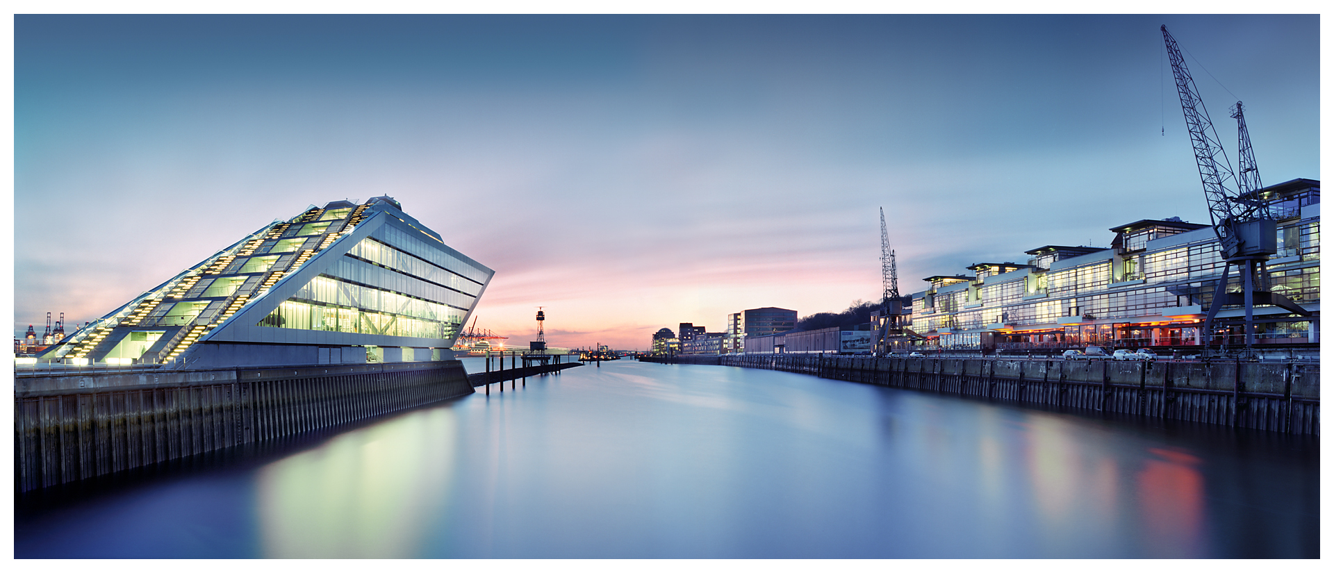 Hamburg - Hafen Altona, Dockland / Groe Elbstrasse